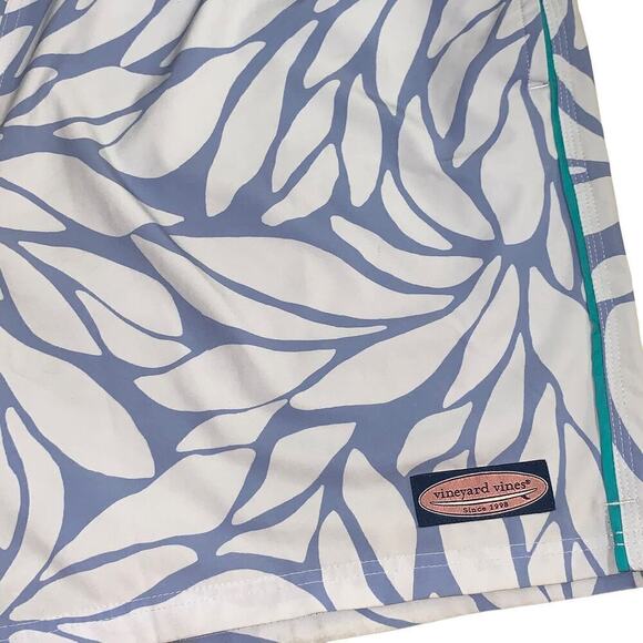 Vineyard Vines 7" Printed Chappy‎ Swim Trunks SZ 2XB Shorts - Picture 12 of 12